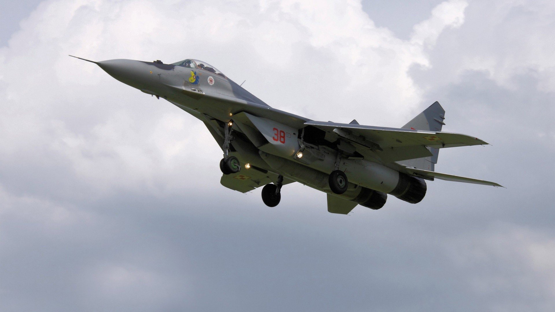 中国足球裁判员国际交流进一步深化，判罚水平显著改善，中国足球裁判员证